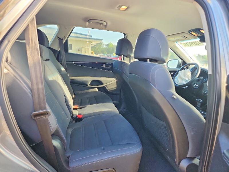 Zdjęcie 11 z aukcji – 2017 KIA SORENTO z VIN 5XYPG4A39HG229342