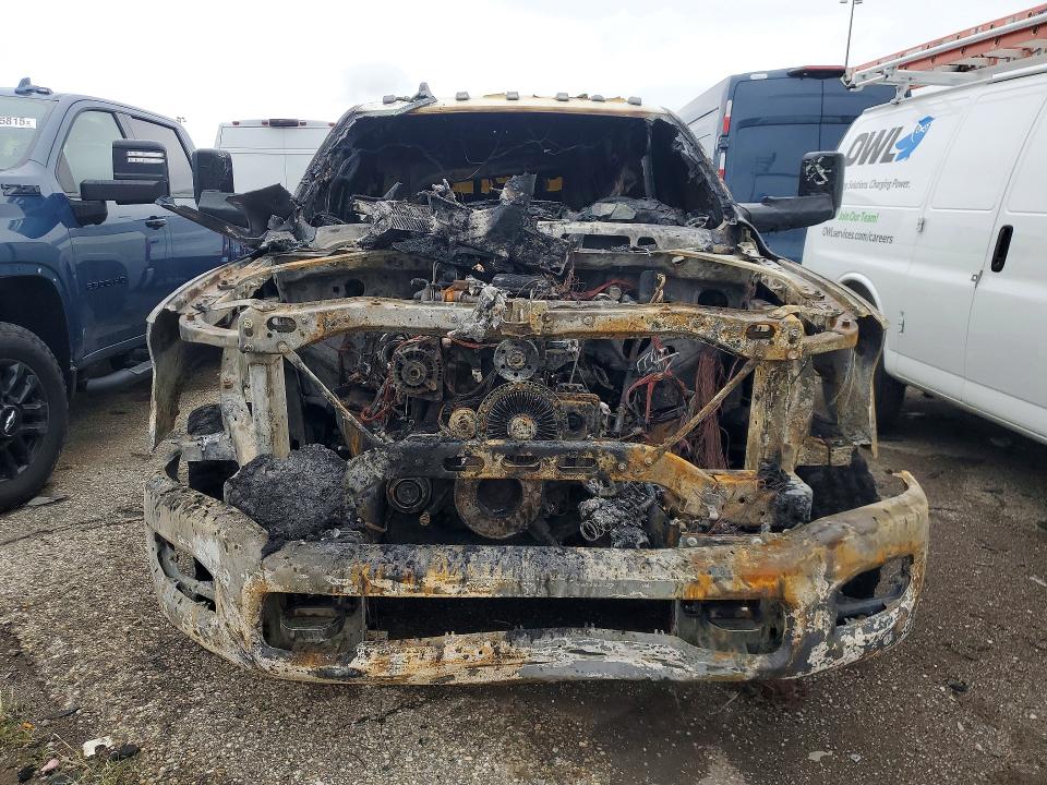Photo 5 from auction – 2022 RAM 2500 with VIN 3C6UR5SL2NG381534
