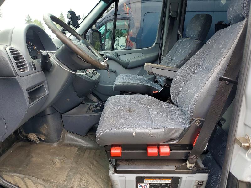 Photo 7 from auction – 2005 DODGE SPRINTER with VIN WD8PD644455802911