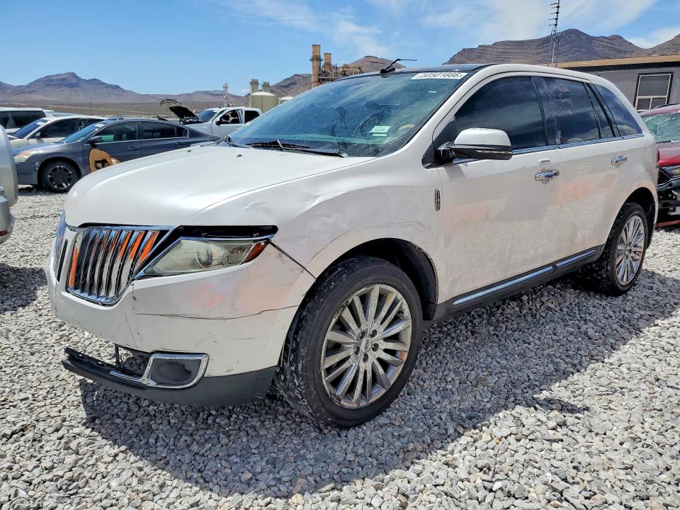 LINCOLN MKX 2014 with VIN 2LMDJ8JK9EBL00932 - Photo from auction
