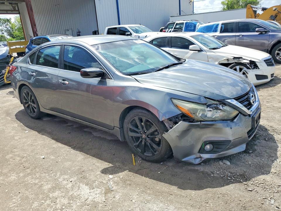 Снимка 4 от търг – 2017 NISSAN ALTIMA с VIN 1N4AL3APXHC216401