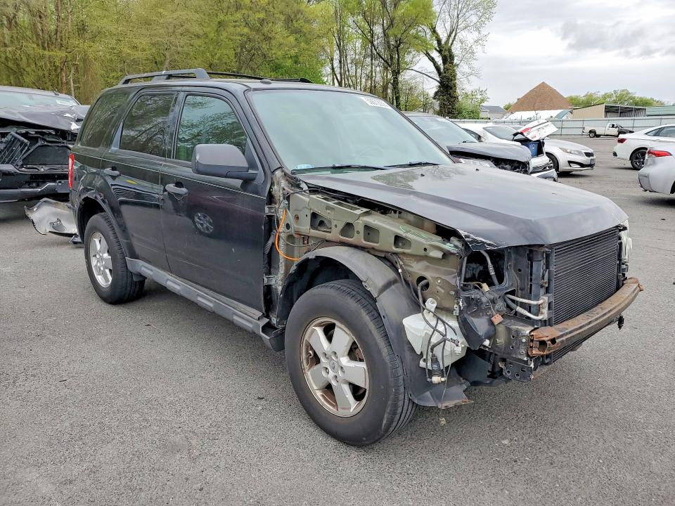 Photo 4 from auction – 2012 FORD ESCAPE with VIN 1FMCU0D74CKA97622