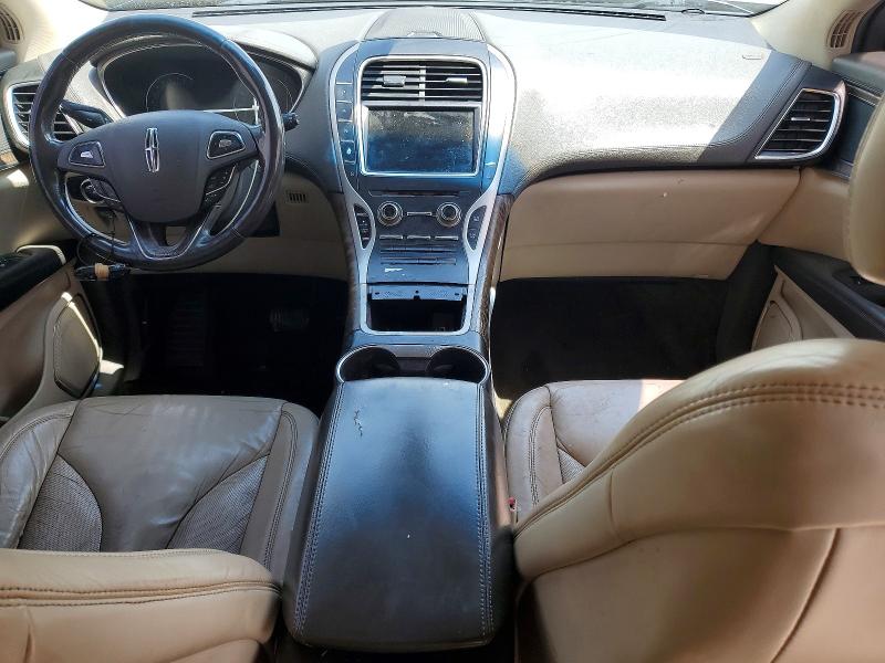 Photo 8 from auction – 2016 LINCOLN MKX with VIN 2LMTJ6KR0GBL36085