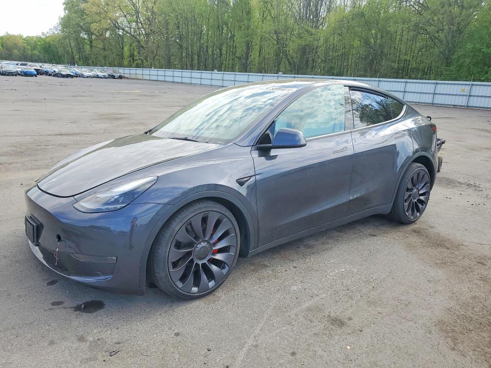 TESLA MODEL Y 2025 with VIN 7SAYGDEF9SA345664 - Photo from auction