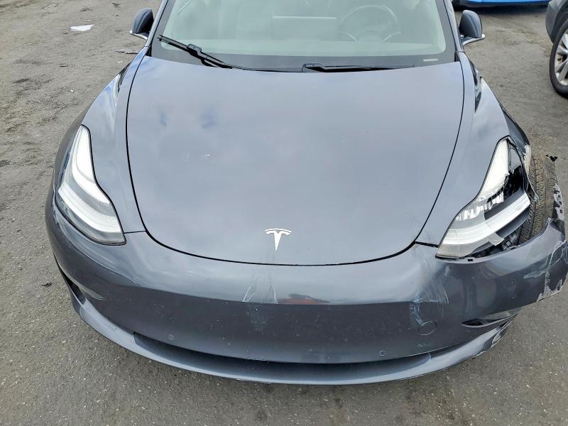 Photo 11 from auction – 2019 TESLA MODEL 3 with VIN 5YJ3E1EA3KF475961