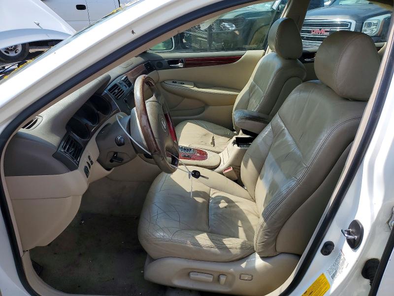 Photo 7 from auction – 2003 LEXUS ES with VIN JTHBF30G230099932