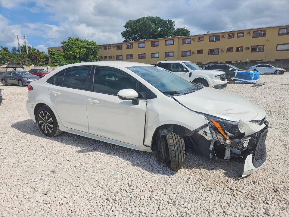 Photo 4 from auction – 2021 TOYOTA COROLLA with VIN 5YFEPMAE5MP148689