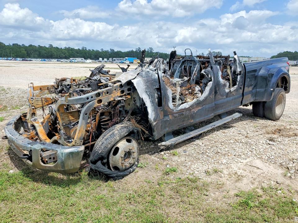 FORD F350 2017 with VIN 1FT8W3DT4HEC30016 - Photo from auction