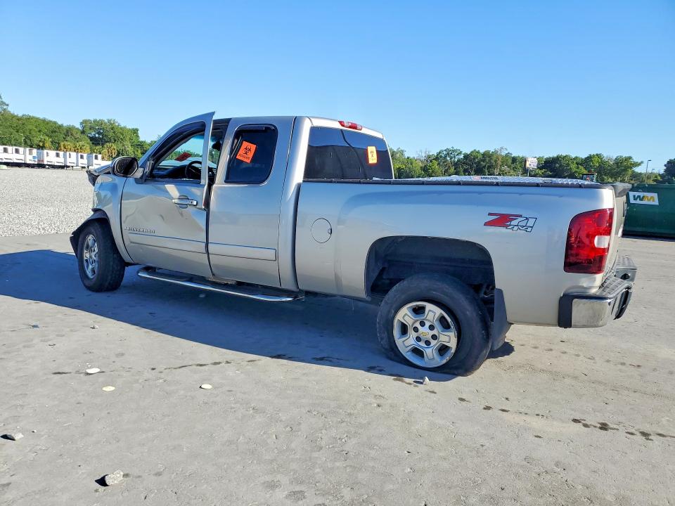 Zdjęcie 2 z aukcji – 2007 CHEVROLET SILVERADO z VIN 2GCEK19J271701476