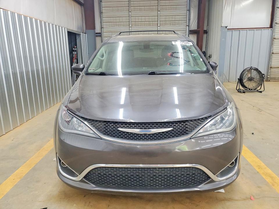 Photo 5 from auction – 2017 CHRYSLER PACIFICA with VIN 2C4RC1BG6HR734299