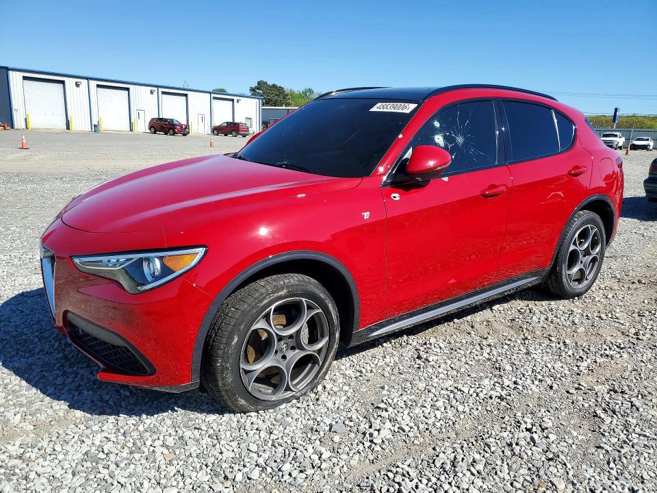 ALFA ROMEO STELVIO 2022 с VIN ZASPAKBN7N7D47332 - Снимка от търг