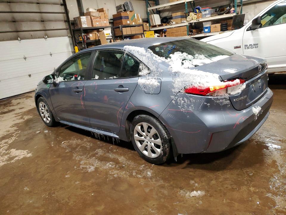 Photo 2 from auction – 2022 TOYOTA COROLLA with VIN 5YFBPMBE3NP306580