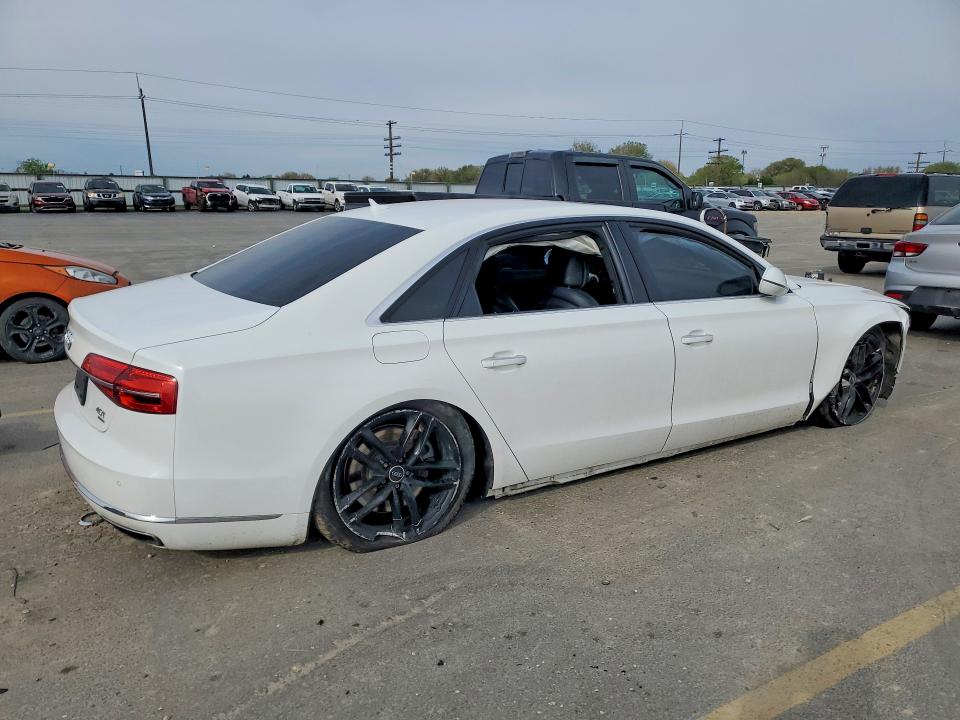Photo 3 from auction – 2015 AUDI A8 with VIN WAU32AFD2FN028267