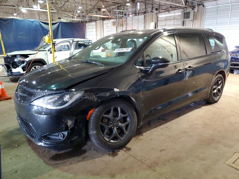 CHRYSLER PACIFICA 2020 with VIN 2C4RC1GG3LR290414 - Photo from auction