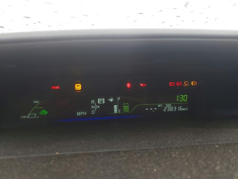Photo 9 from auction – 2014 TOYOTA PRIUS V with VIN JTDZN3EU8E3336040