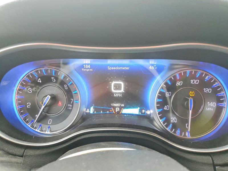 Снимка 9 от търг – 2016 CHRYSLER 300 с VIN 2C3CCAAG3GH156582