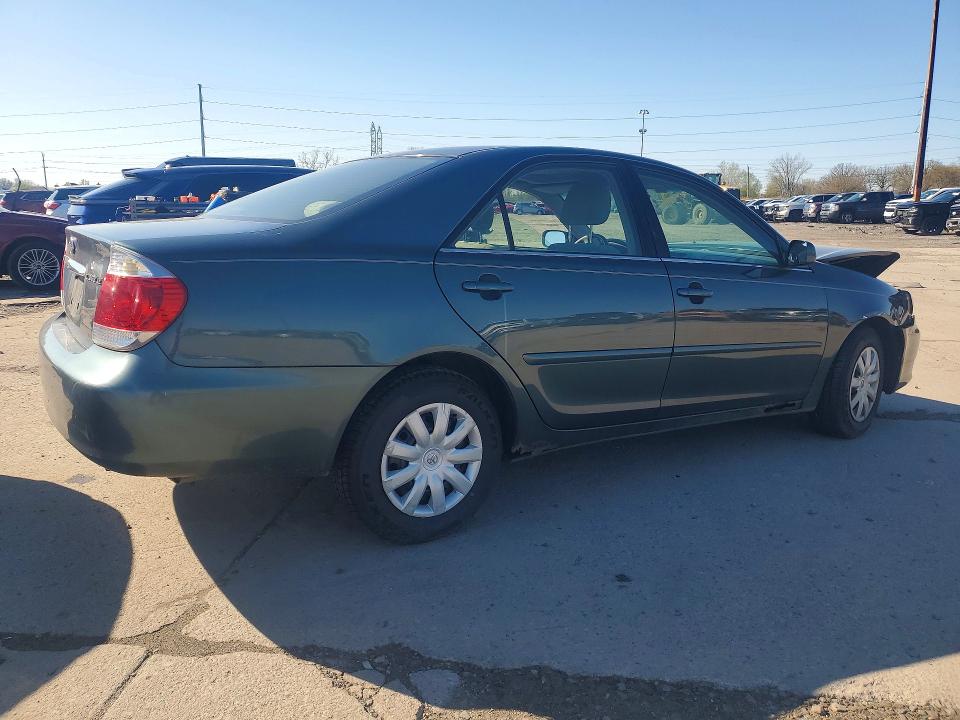 Photo 3 from auction – 2005 TOYOTA CAMRY with VIN 4T1BE32K45U099590
