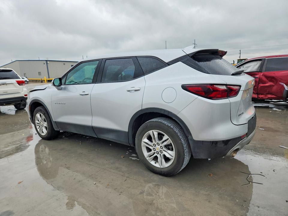 Photo 2 from auction – 2022 CHEVROLET BLAZER with VIN 3GNKBCR49NS134328