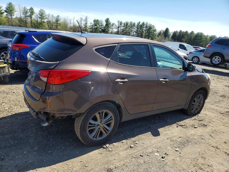 Photo 3 from auction – 2015 HYUNDAI TUCSON with VIN KM8JTCAF2FU959803