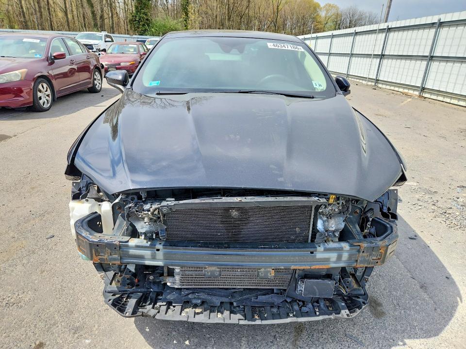 Zdjęcie 5 z aukcji – 2019 FORD FUSION z VIN 3FA6P0LU6KR158968