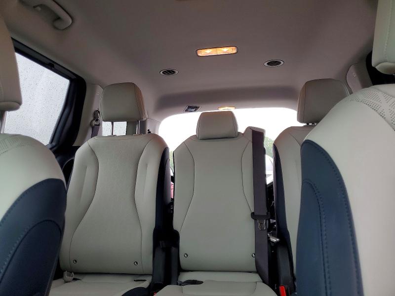 Photo 10 from auction – 2026 KIA CARNIVAL with VIN KNDNC5K36T6613680