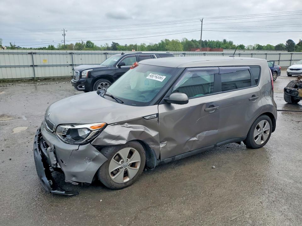 KIA SOUL 2016 with VIN KNDJN2A25G7369083 - Photo from auction