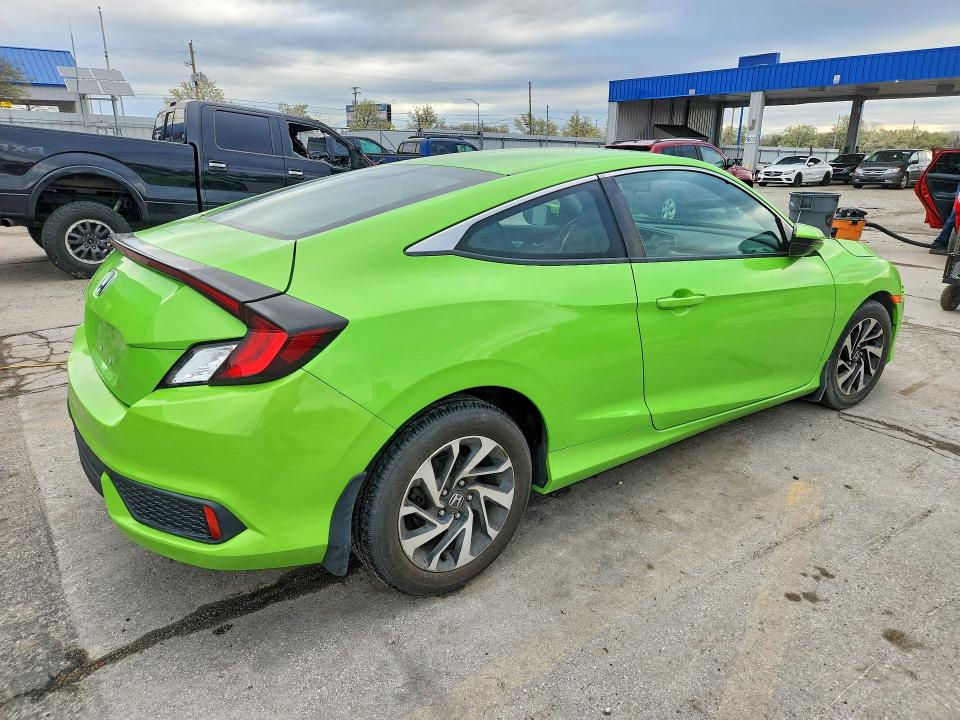 Фото 3 с аукциона – 2017 HONDA CIVIC с VIN 2HGFC4B56HH310356