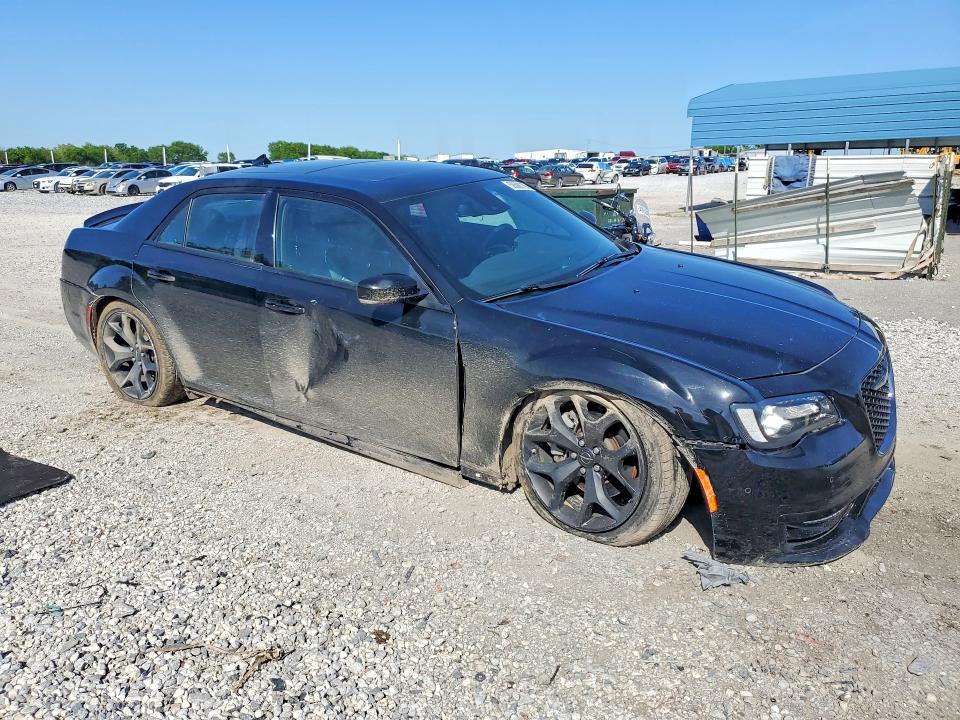 Photo 4 from auction – 2022 CHRYSLER 300 with VIN 2C3CCABTXNH205379