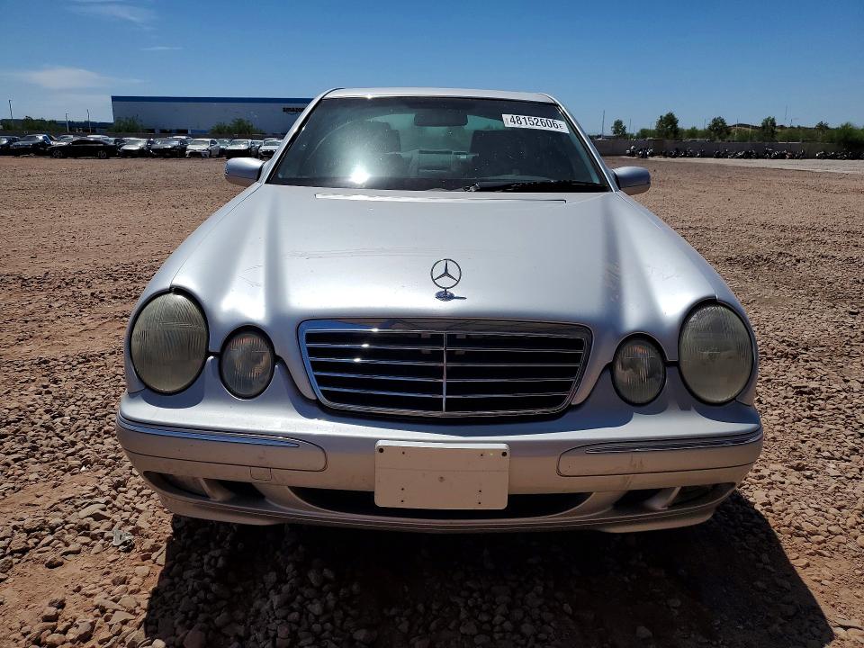 صورة رقم 5 من المزاد - 2001 MERCEDES-BENZ E مع VIN WDBJF83J41X051899