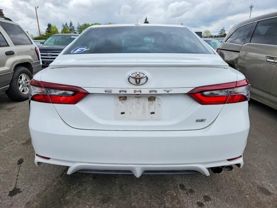 Photo 6 from auction – 2021 TOYOTA CAMRY with VIN 4T1G11AK2MU595705