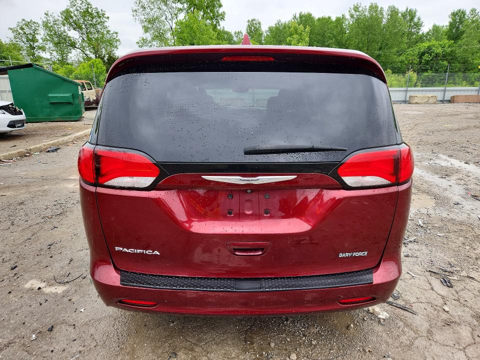 Photo 6 from auction – 2017 CHRYSLER PACIFICA with VIN 2C4RC1DG5HR521857