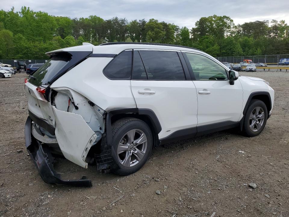 Photo 3 from auction – 2022 TOYOTA RAV4 with VIN JTMMWRFV2ND154801