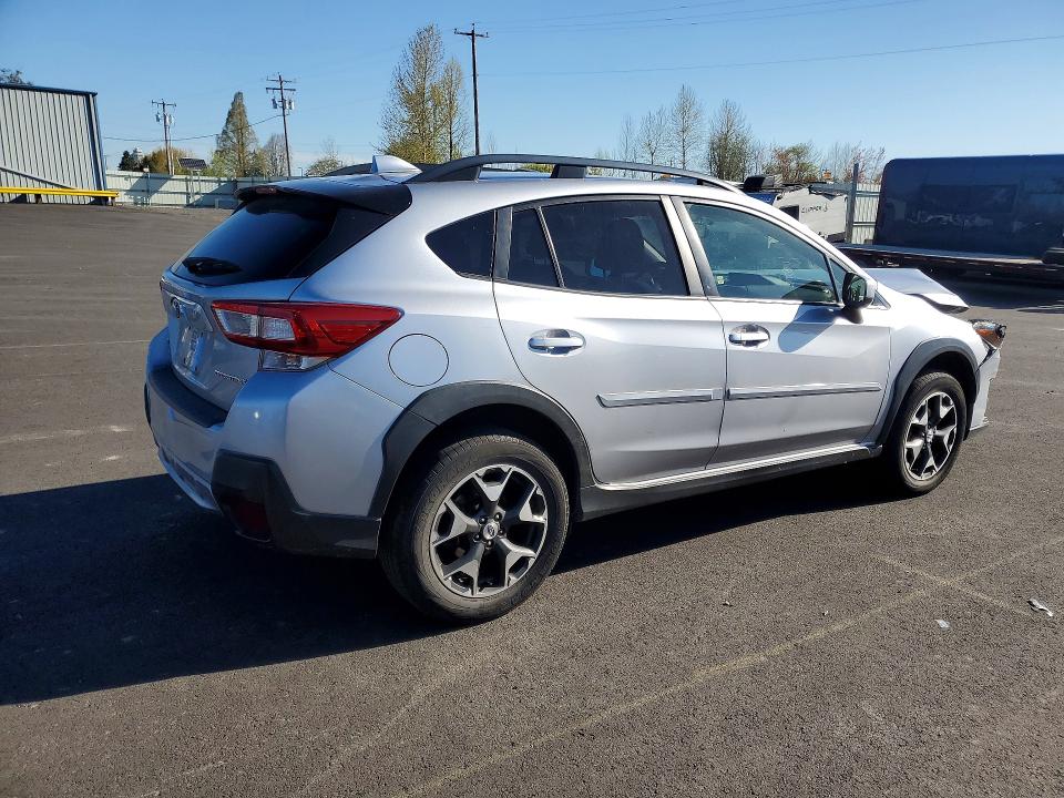 Photo 3 from auction – 2018 SUBARU CROSSTREK with VIN JF2GTACC4J8251691