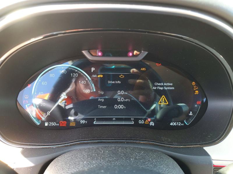 Photo 9 from auction – 2022 GENESIS GV70 with VIN KMUMCDTC3NU038468