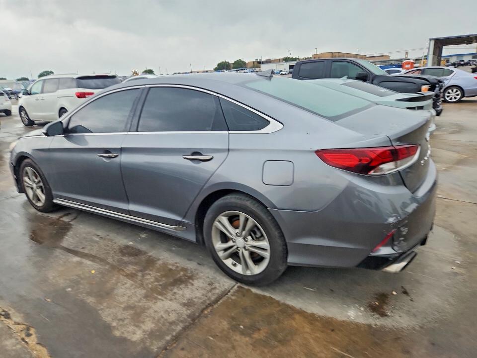 Photo 2 from auction – 2018 HYUNDAI SONATA with VIN 5NPE34AF3JH709789