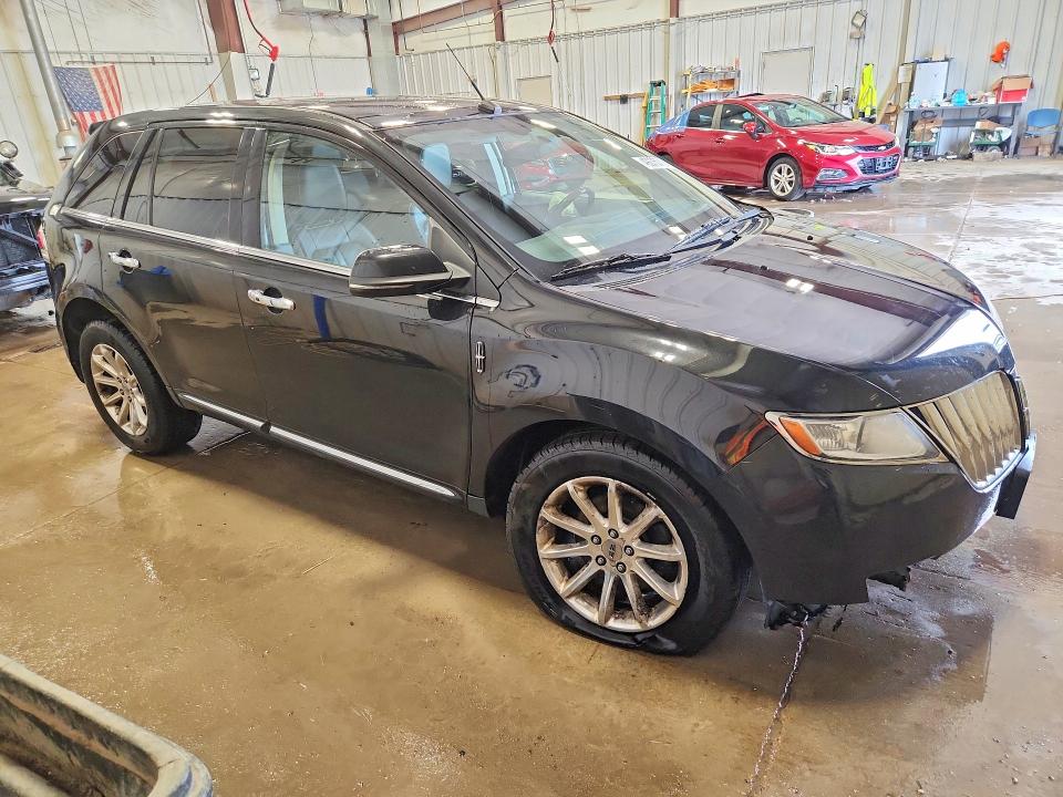 Photo 4 from auction – 2013 LINCOLN MKX with VIN 2LMDJ8JKXDBL05572