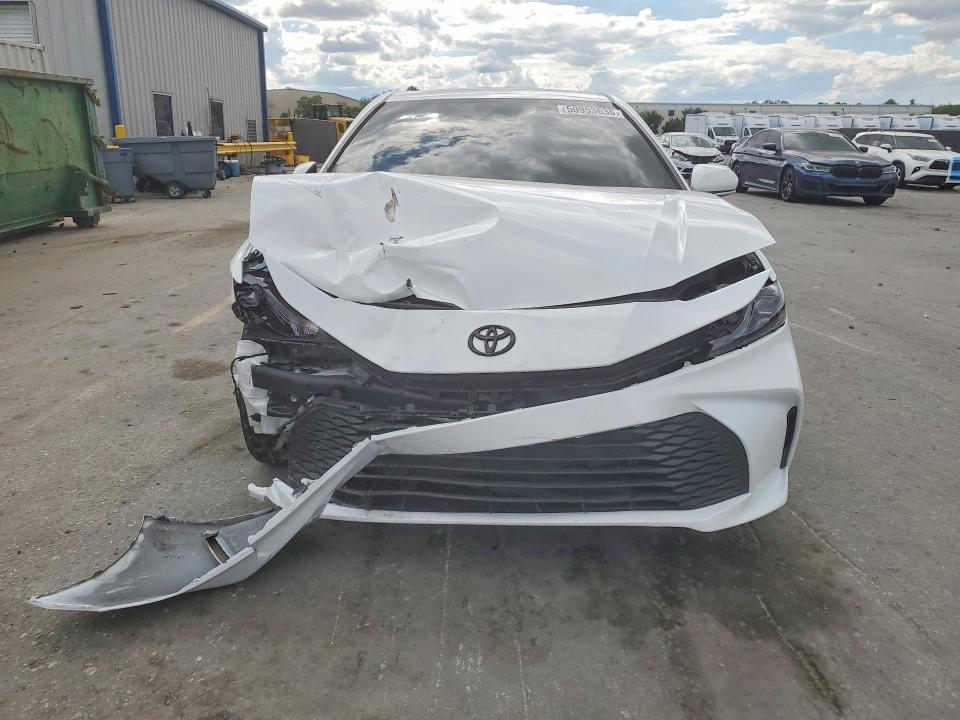 Photo 5 from auction – 2025 TOYOTA CAMRY with VIN 4T1DAACK5SU156429