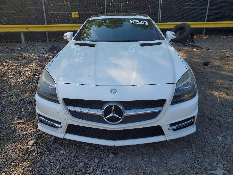 Снимка 5 от търг – 2015 MERCEDES-BENZ SLK с VIN WDDPK4HA3FF109903