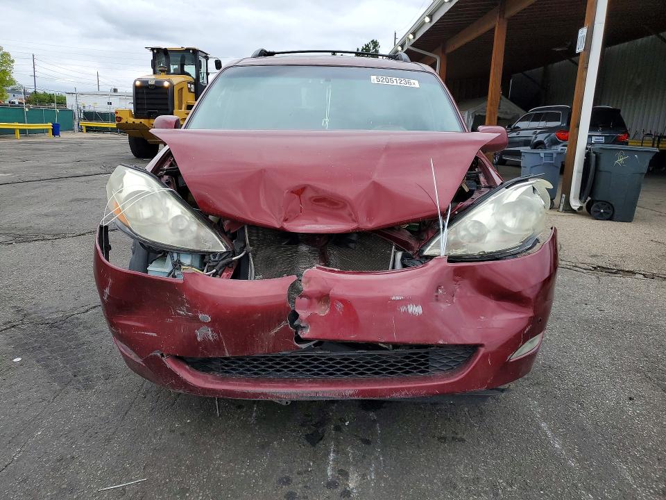 Photo 5 from auction – 2010 TOYOTA SIENNA with VIN 5TDDK4CC5AS028691