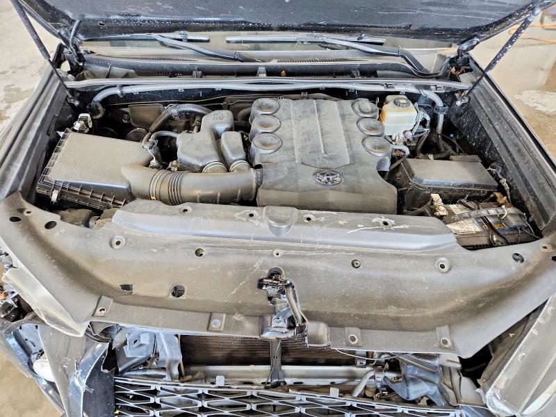Photo 11 from auction – 2018 TOYOTA 4RUNNER with VIN JTEBU5JR8J5528750