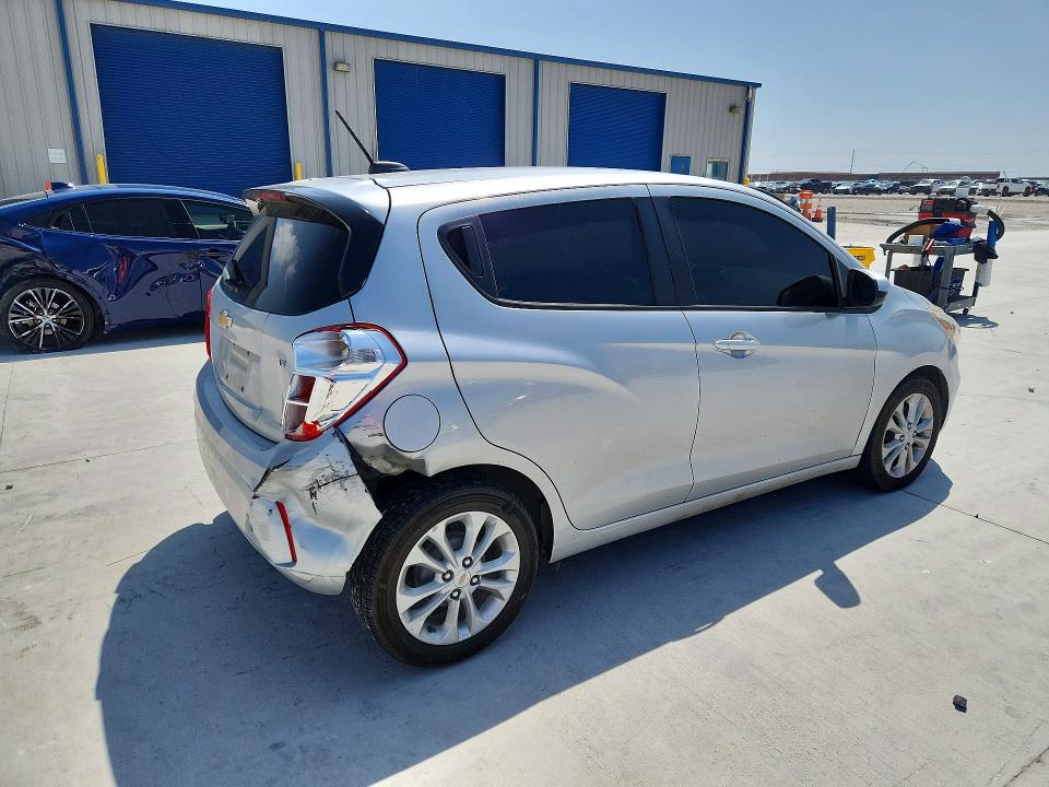 Photo 3 from auction – 2020 CHEVROLET SPARK with VIN KL8CD6SA4LC447324