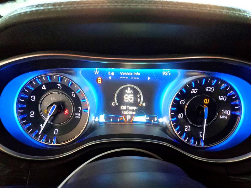 Photo 9 from auction – 2016 CHRYSLER 300 with VIN 2C3CCAAG2GH224192