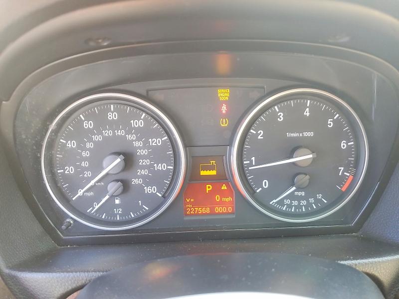 Photo 9 from auction – 2010 BMW 328 with VIN WBAPH7C52AA175897