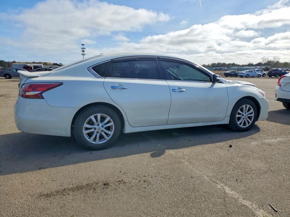 Photo 3 from auction – 2014 NISSAN ALTIMA with VIN 1N4AL3AP3EC184824