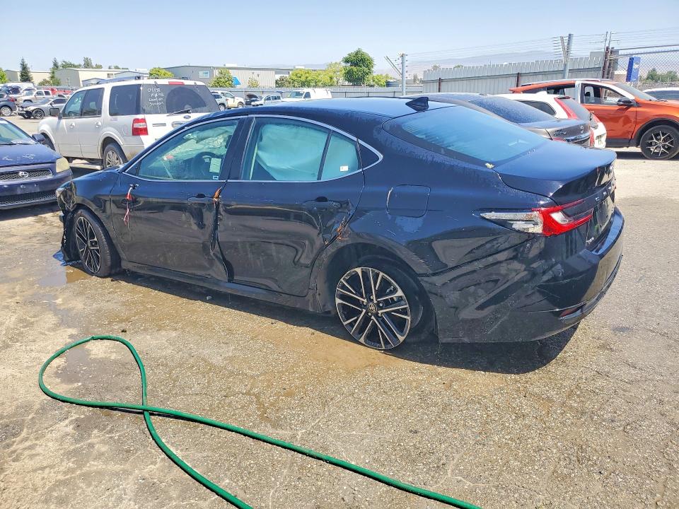Photo 2 from auction – 2025 TOYOTA CAMRY with VIN 4T1DAACK0SU194604