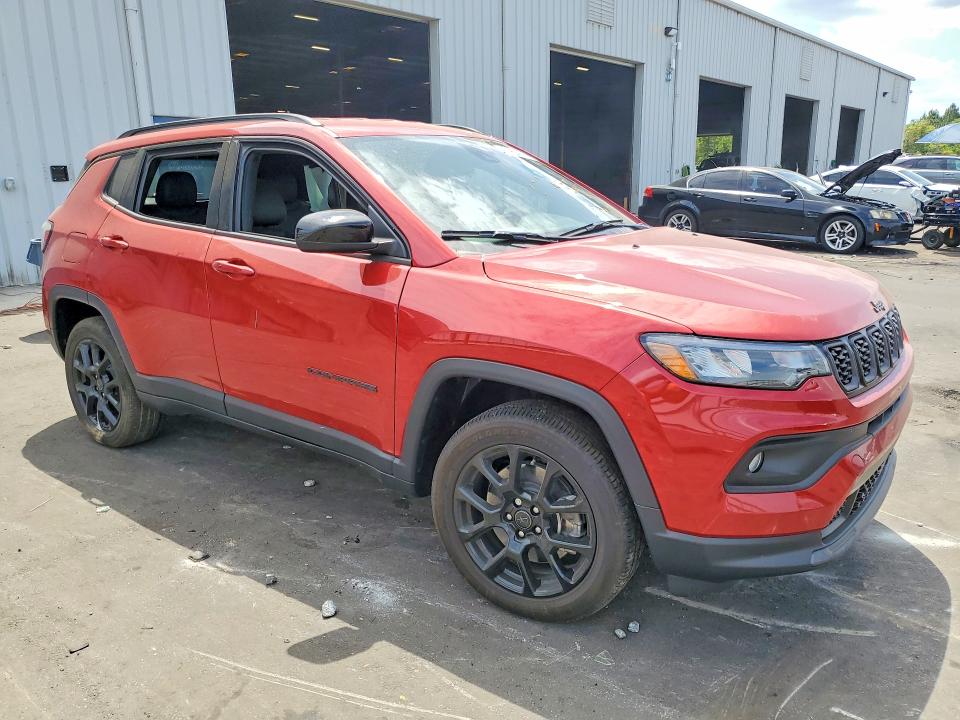 Photo 4 from auction – 2026 JEEP COMPASS with VIN 3C4NJDBN0TT191896