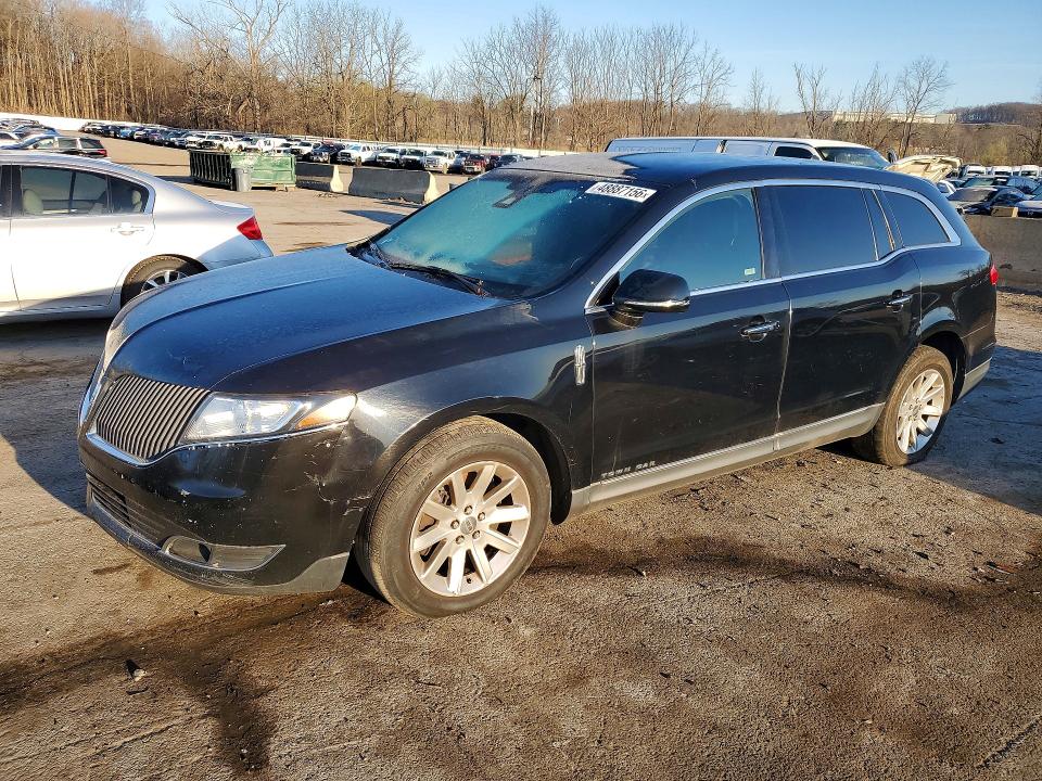 2016 LINCOLN MKT