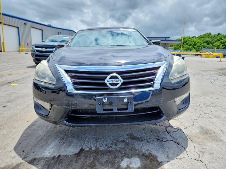 Zdjęcie 5 z aukcji – 2015 NISSAN ALTIMA z VIN 1N4AL3AP3FC472053