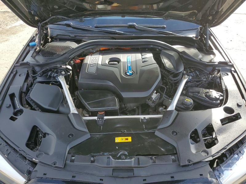 Photo 11 from auction – 2019 BMW 530E with VIN WBAJA9C52KB399446