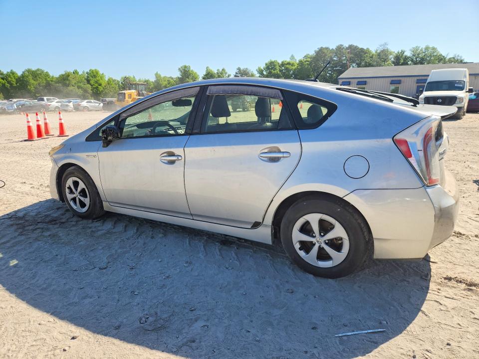 Photo 2 from auction – 2015 TOYOTA PRIUS with VIN JTDKN3DU6F1925989